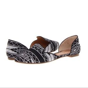 Report Footwear Black & White Jessica flats sz 10